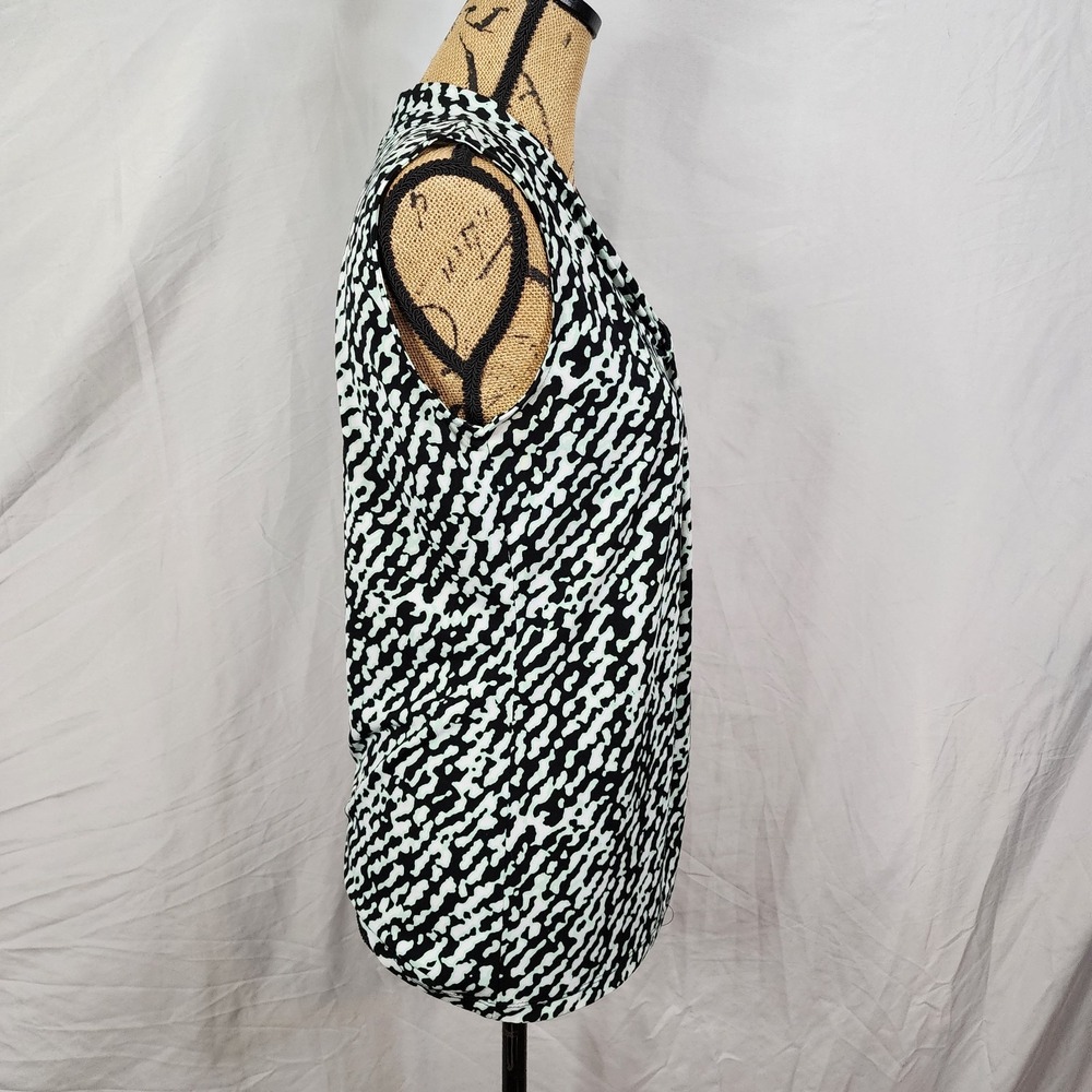 DANA BUCHMAN Size Small‎ Pleated Animal Print Blue Accent Business Work Blouse - Picture 4 of 10